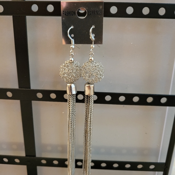 Earnings - Picture 2 of 2